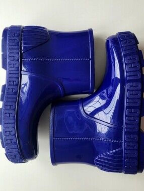✨LIKE NEW✨ UGG Drizlita Waterproof Rain Boots | Naval Blue | Size 9